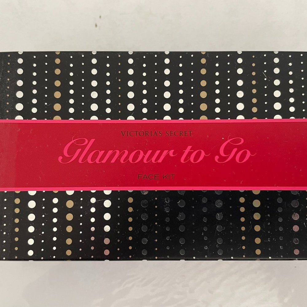 Victoria's Secret Glamour to Go Face Kit